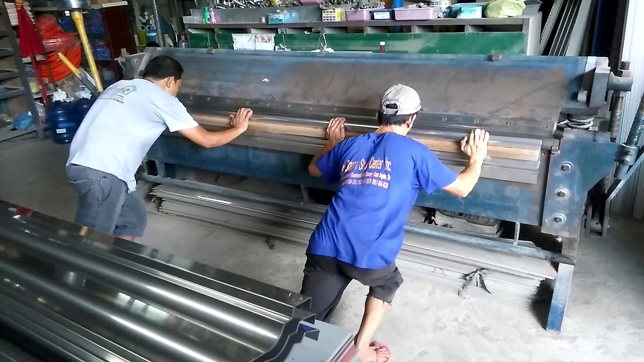 Bending 304 stainless Gutter smoke..