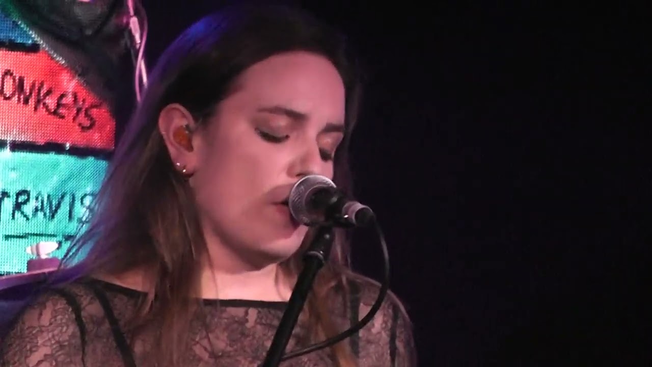 MARY SPENDER ROCKED TONIGHT