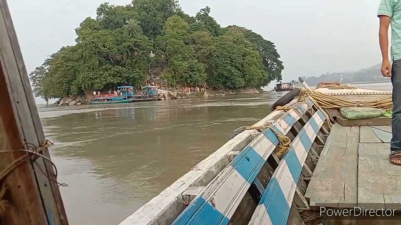Brahmaputra River With Umananda Temple Assam Explore