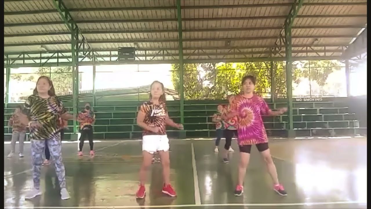 You're a woman, I'm a man l Zumba l Fitness Time