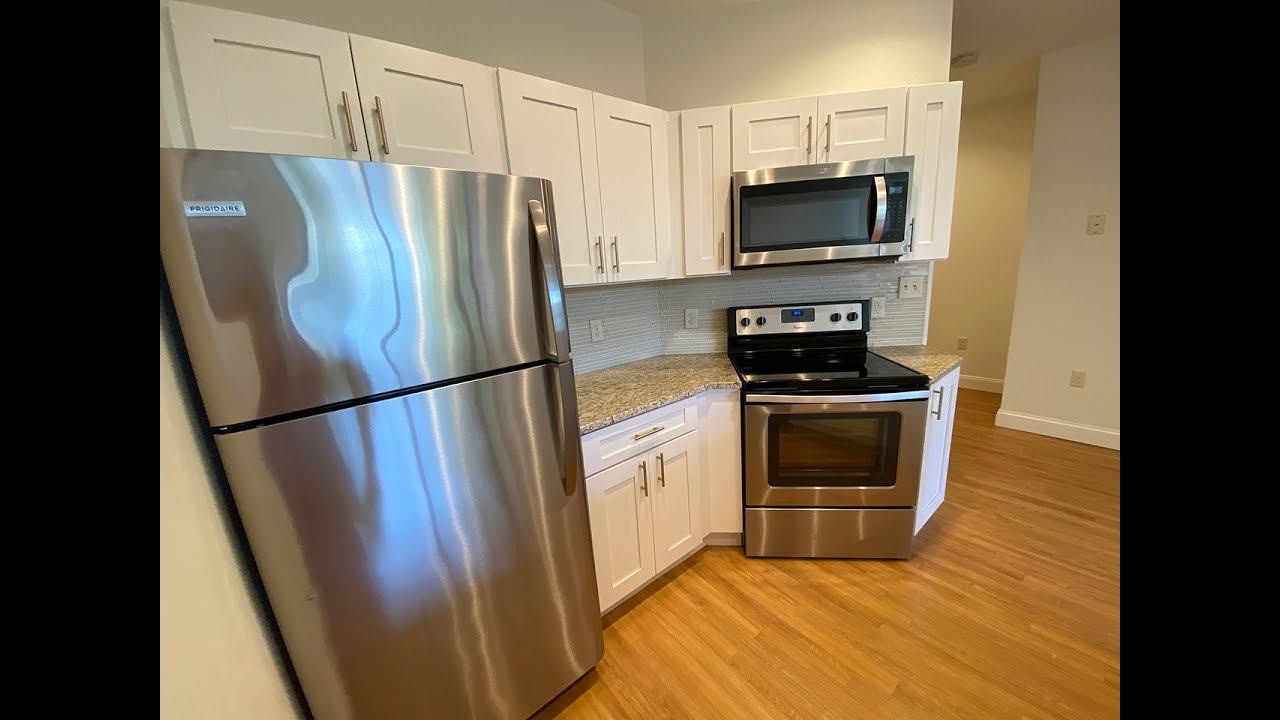 875 Elm St Manchester NH # 211 - Tour a two bedroom apartment
