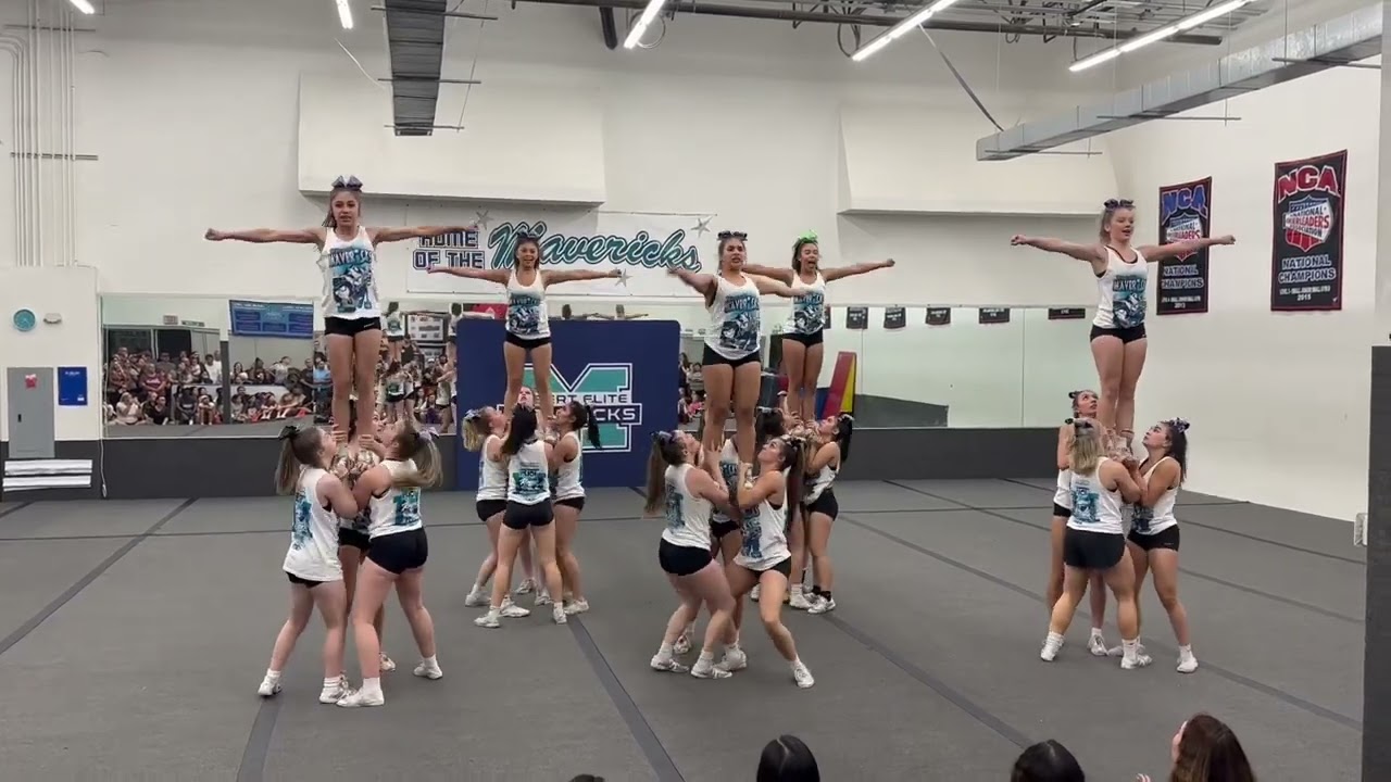 Desert Elite Mavericks senior 3 D2 summit sendoff