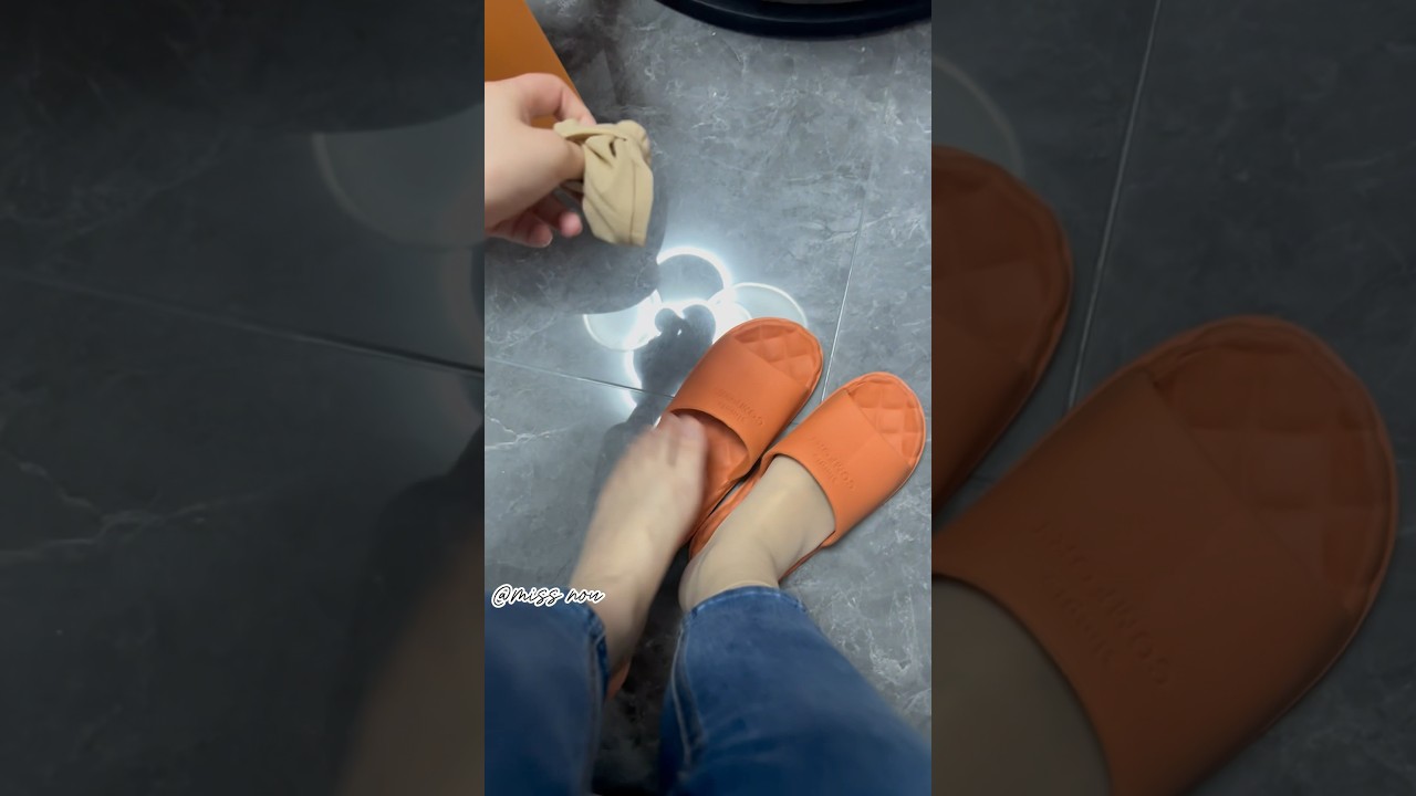 Used nylon socks for free#feet #footmodel #barefoot