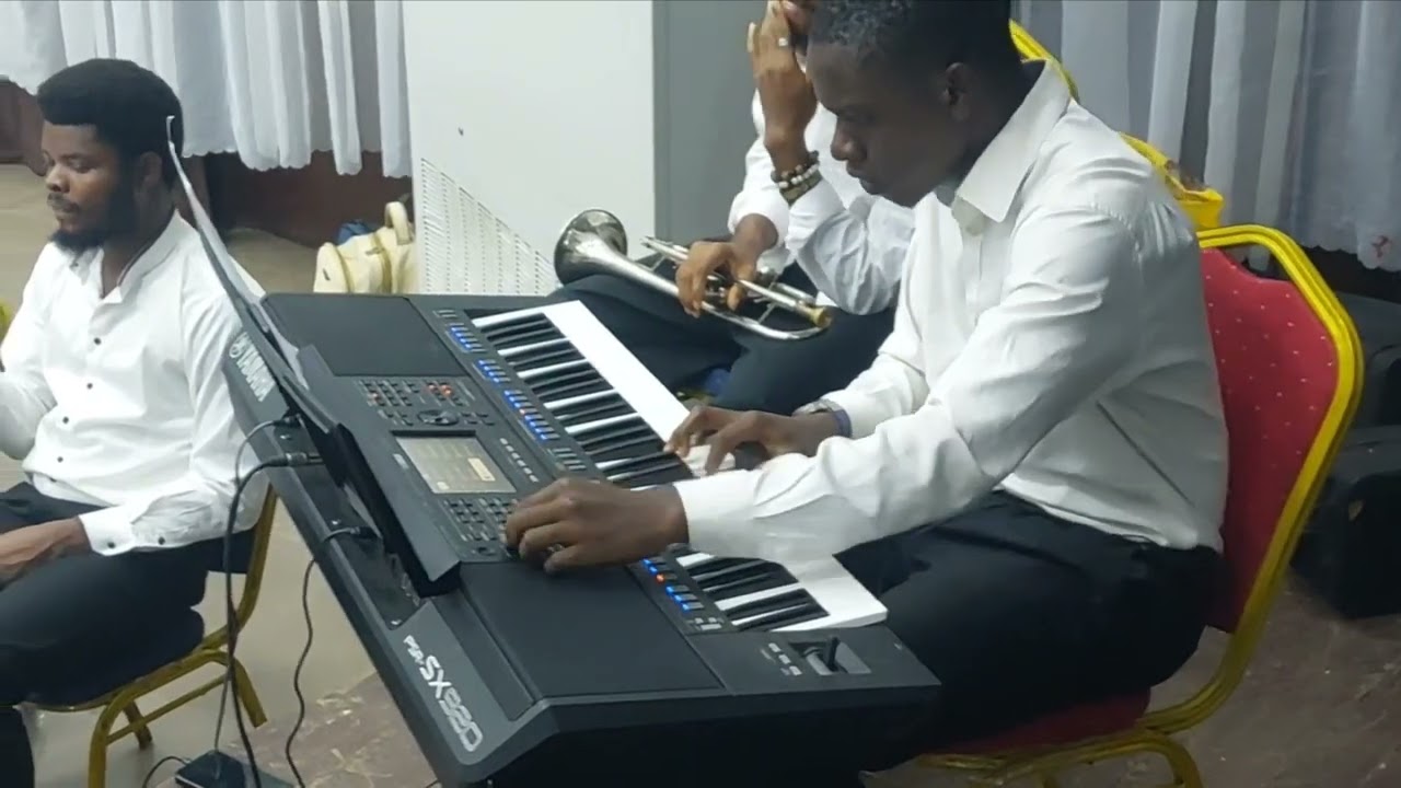 UI CHOIR PERFORMANCE 