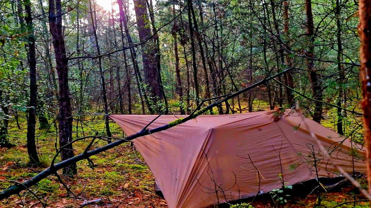 Ultralight Poncho Under the Rain - Stealth Camping | Outdoor Cooking