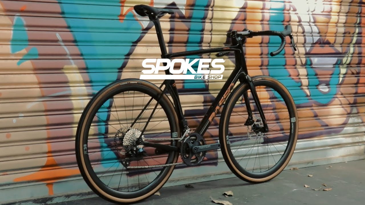 BIKE CHECK | Basso Venta R Magma Black customizada na SPOKES
