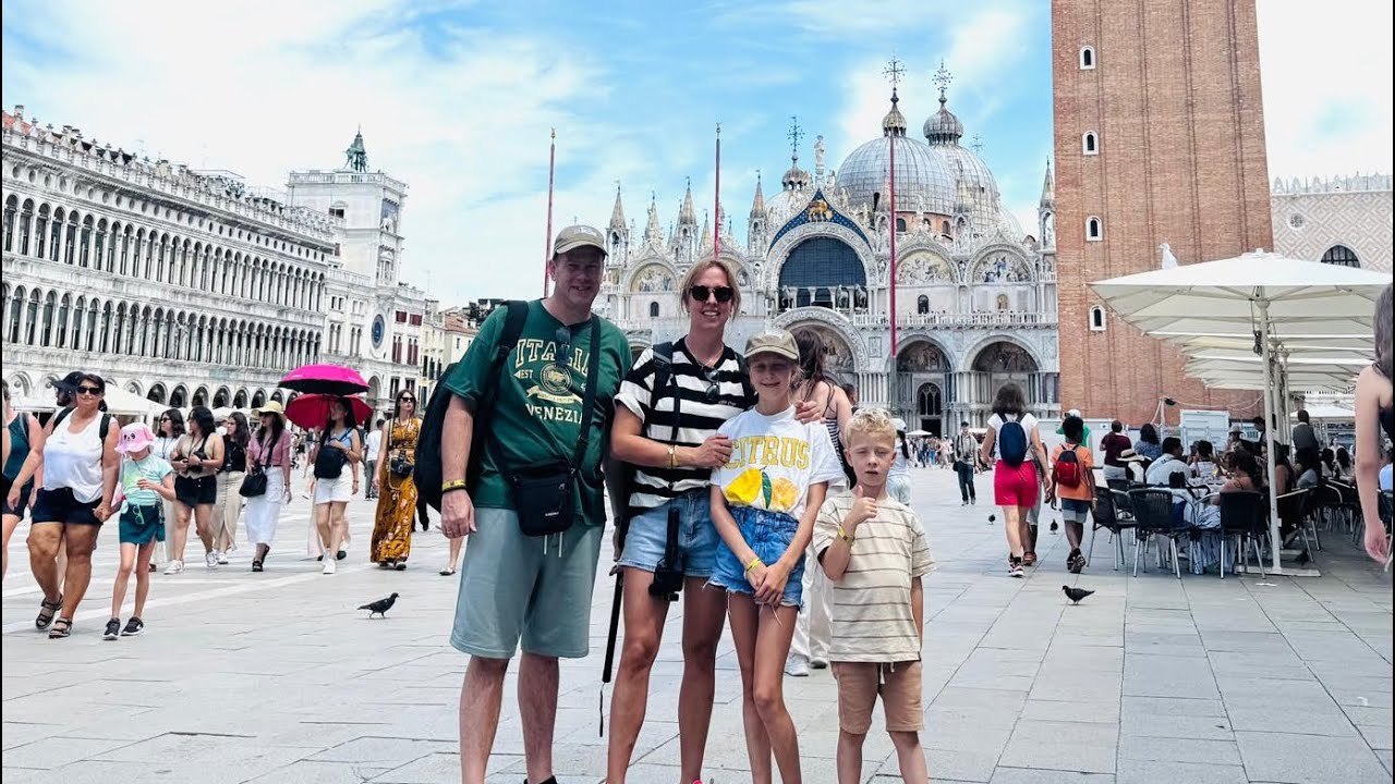 Venetië  🇮🇹 voor 1 dag ,met gondel over het water blijven we droog!!😂
