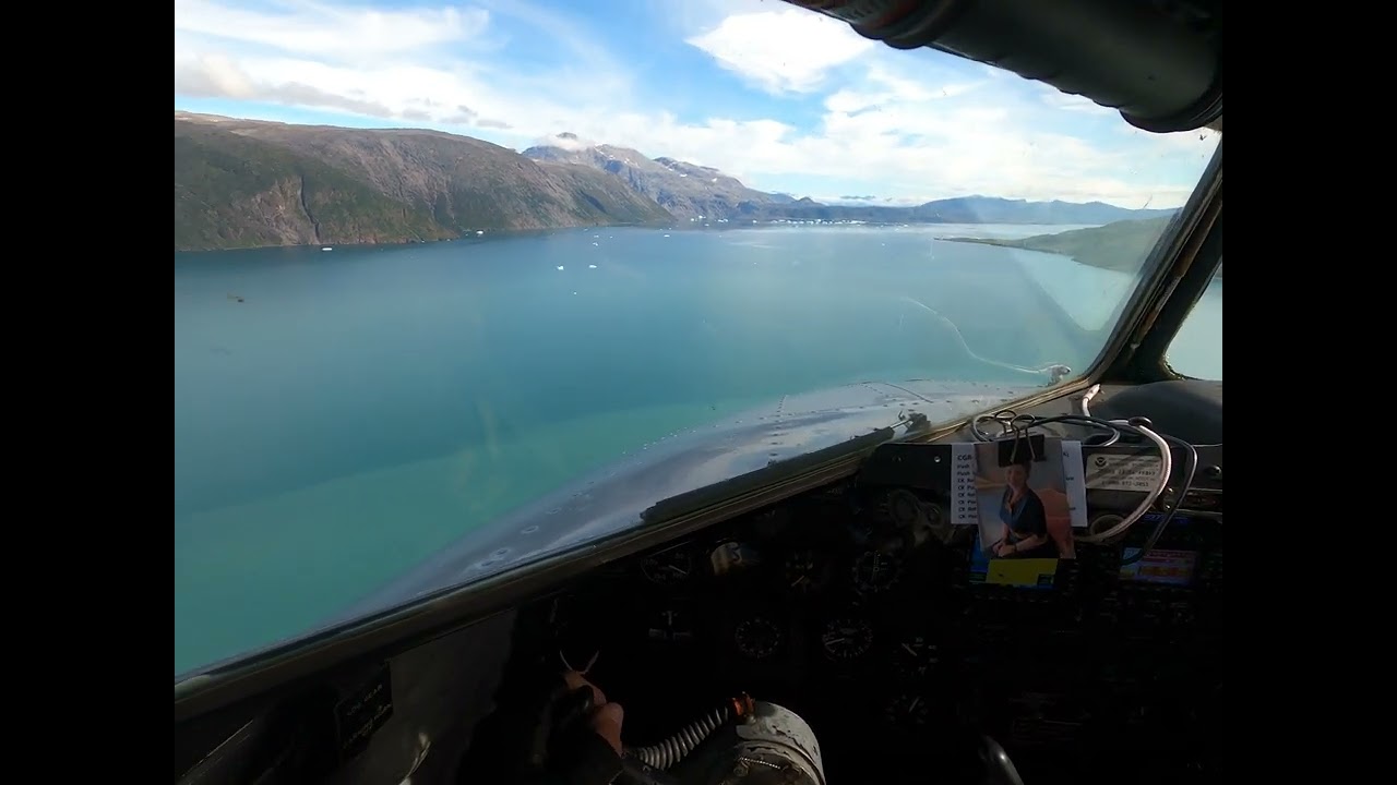 Douglas C-47/R4D - Ready 4 Duty - Landing at Narsarsuaq Greenland BGBW - Cockpit View