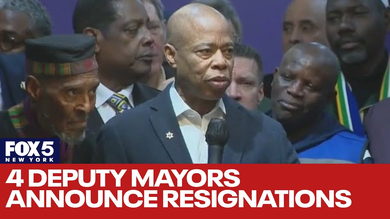 4 deputy mayors announce resignations