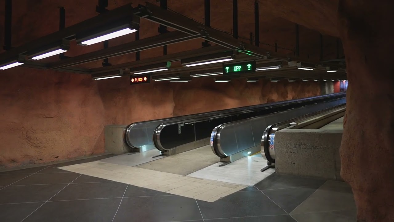 Sweden, Stockholm, Rådhuset Subway Station, 2X moving walkway