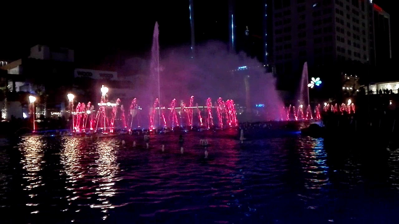 MUHTEŞEM SU GÖSTERİSİ /WATER GARDEN