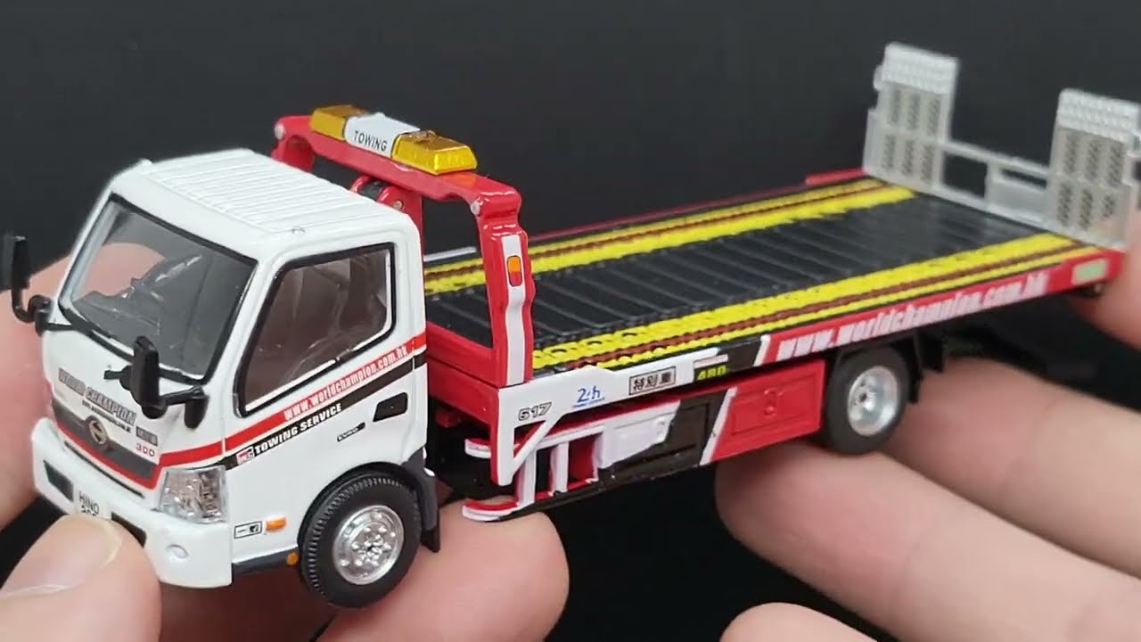 1/64 Tiny Hino 300 World Champion Tow Truck Unboxing