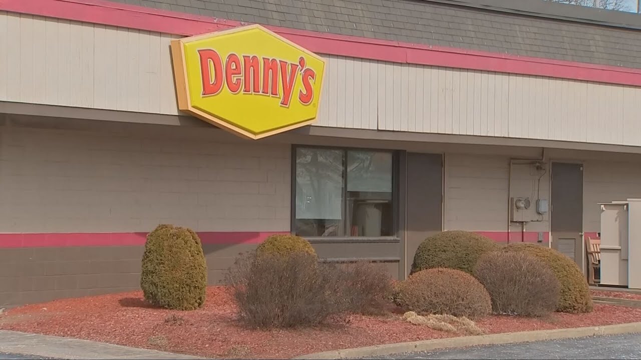 Arrest warrant issued for former Denny’s employee accused of exposing himself to customers