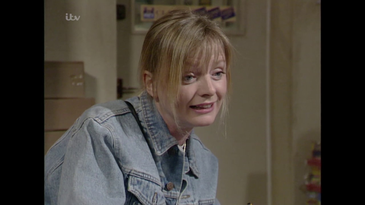 Coronation Street - Curly Gets the Shoplifter's Mother's Attention