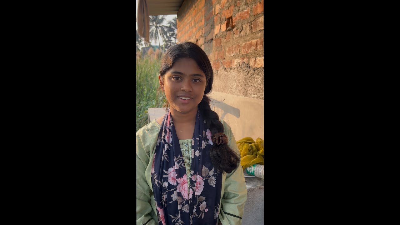১৪ বছর বয়সে বাবা হারা অন্ধ মাকে নিয়ে কিভাবে কাটছে জীবন