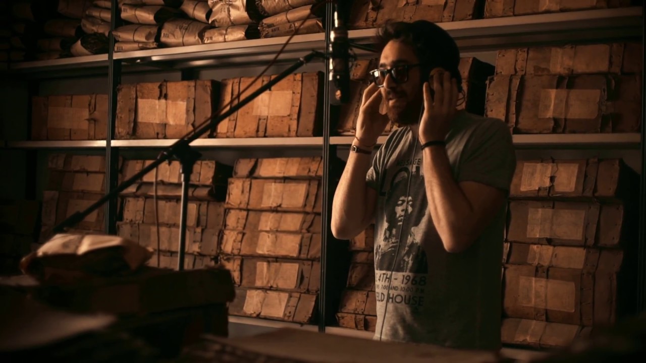 Maldestro - La storia e la bellezza (Official Video) [ilCartastorie - Archivio Storico Banco Napoli]