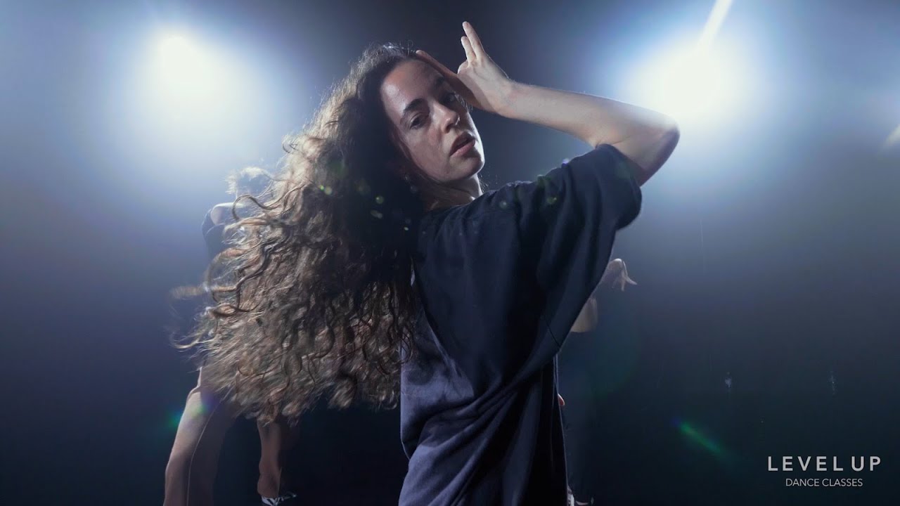 LA COMBI VERSACE, ROSALIA ft. Tokischa - Level up dance classes, Albert Sala