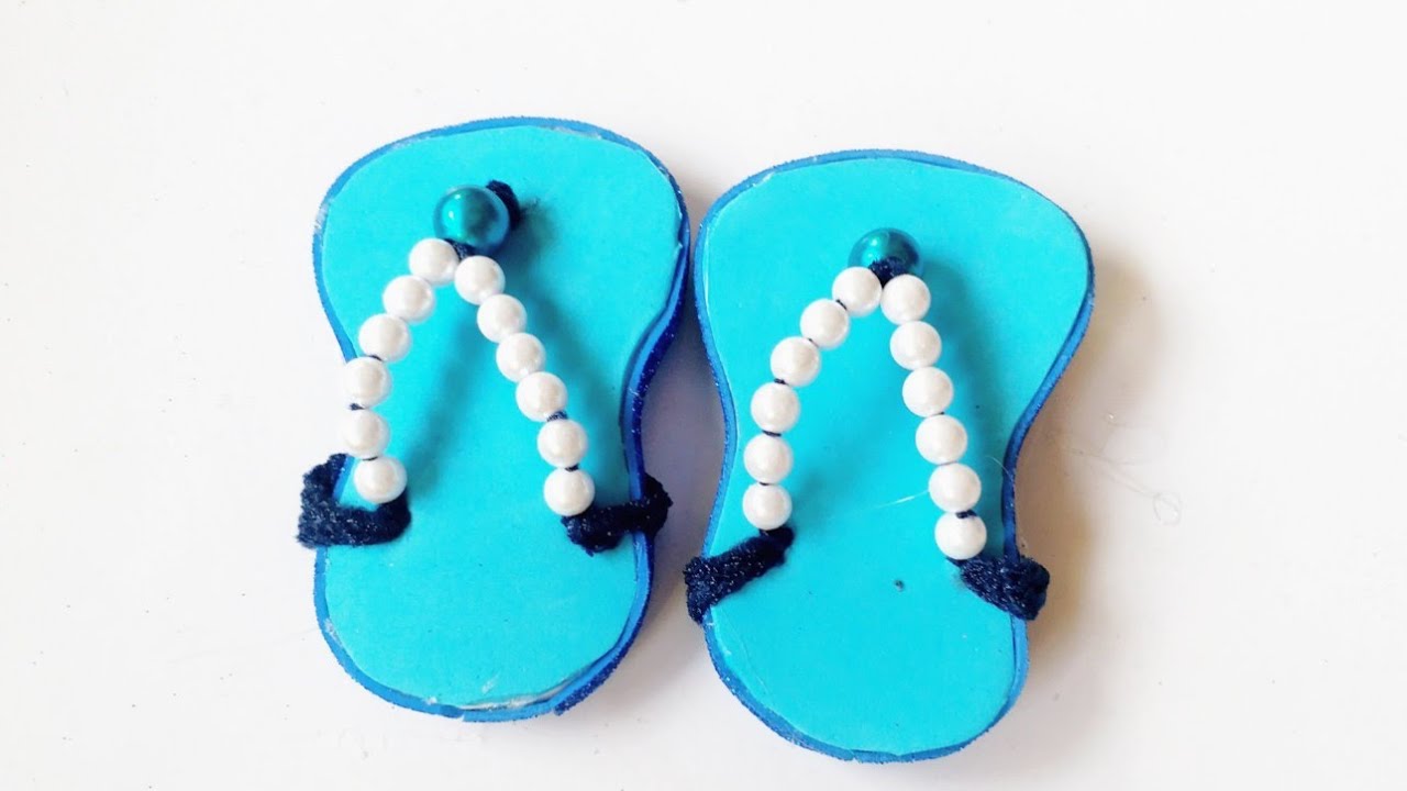 Baby slippers diy