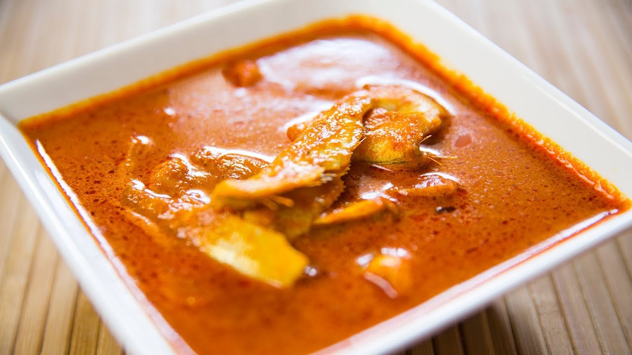 Fish Curry / Silver Fish Curry Recipe
