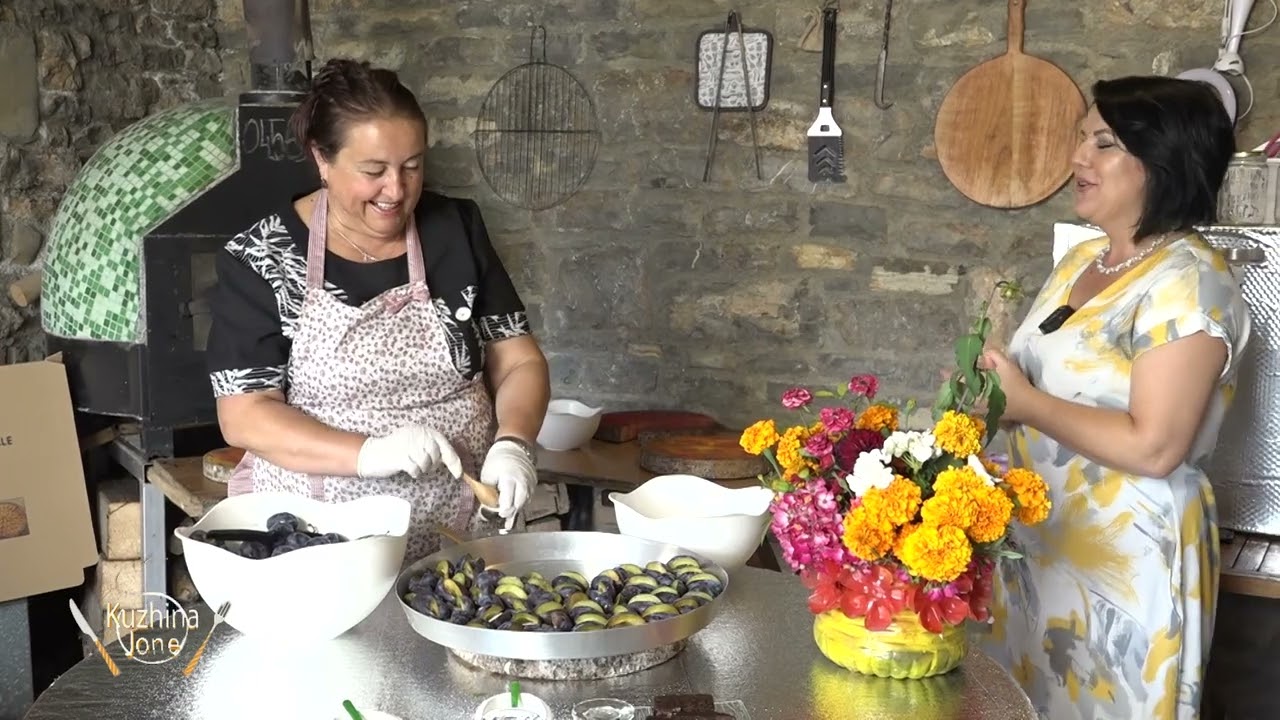 Kuzhina Jonë - Reçel kumbullash dhe ajvar