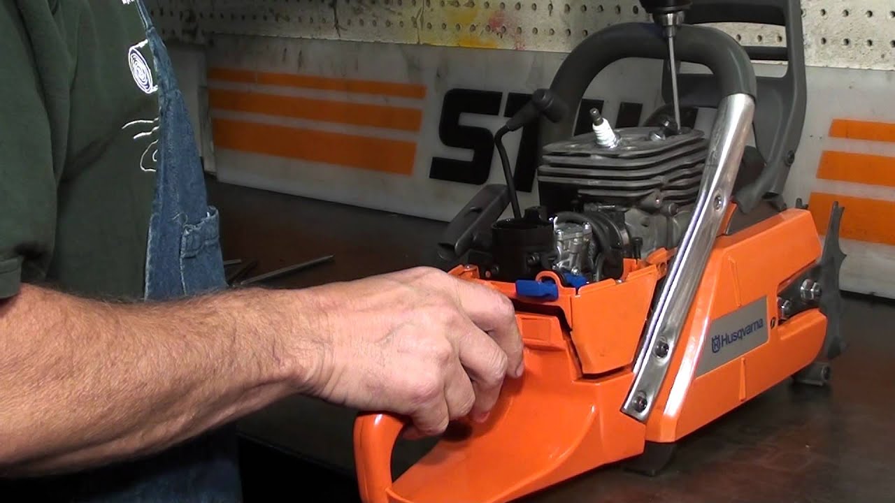 The chainsaw guy running the 372 X Torq before changing to Big Block