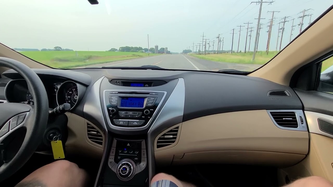 2013 Hyundai Elantra GLS Up For Auction
