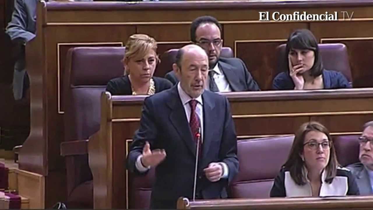 Rajoy y Rubalcaba se tiran la hemeroteca a la cara