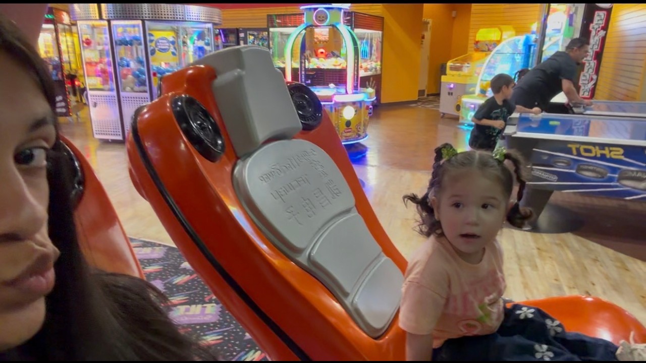 went to a arcade!!!!