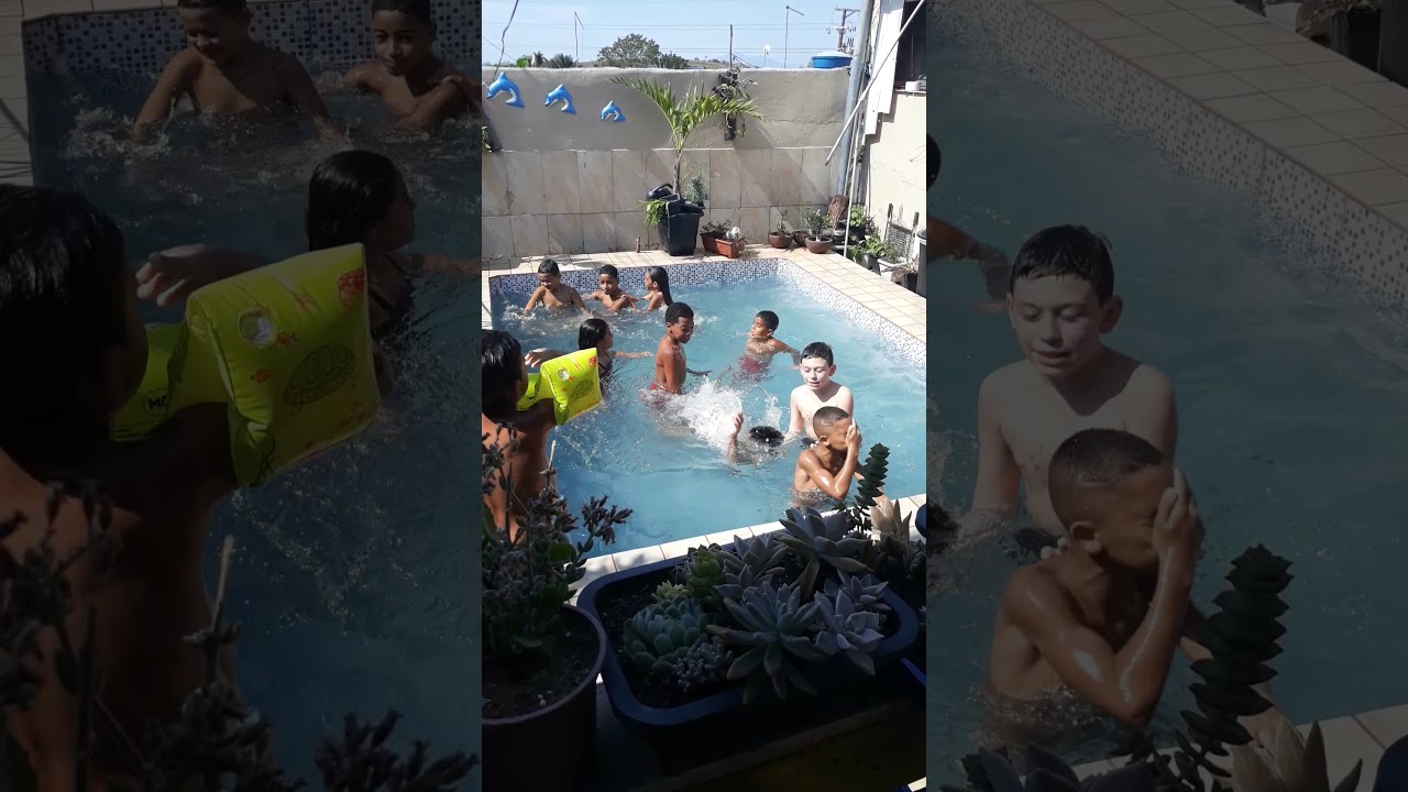 loucura na piscina