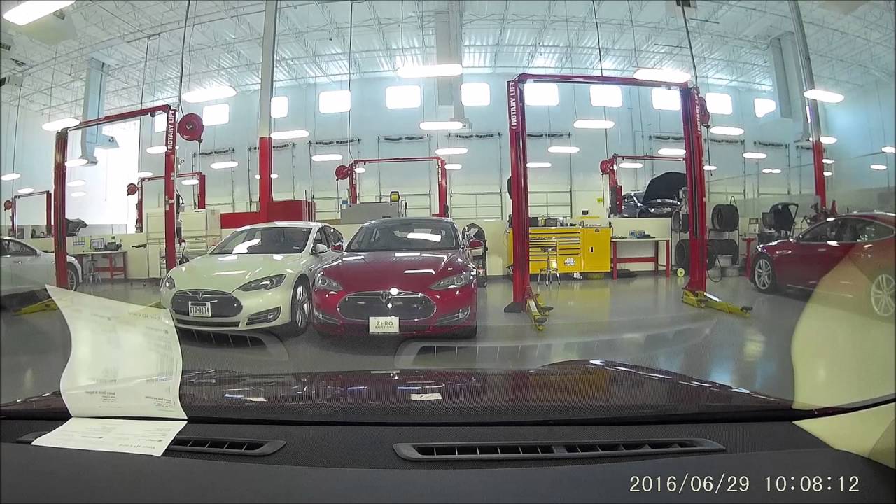 Inside a Tesla Service Center (Houston, Texas)