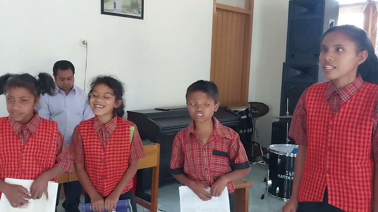 Lagu AKU RETANG BAO dari Manggarai oleh Kelas 4 SLB-A Karya Murni Ruteng