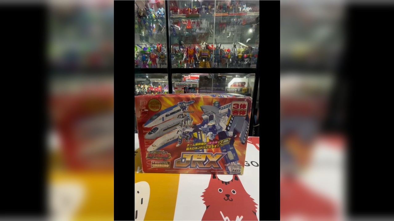 26年前的老玩具，同样都是日系列车，MPG雷电我就呵呵了，看看26年年前老官方是怎么做变形金刚的，变形金刚TF2000日版风行者系列JR500轨道厅分享