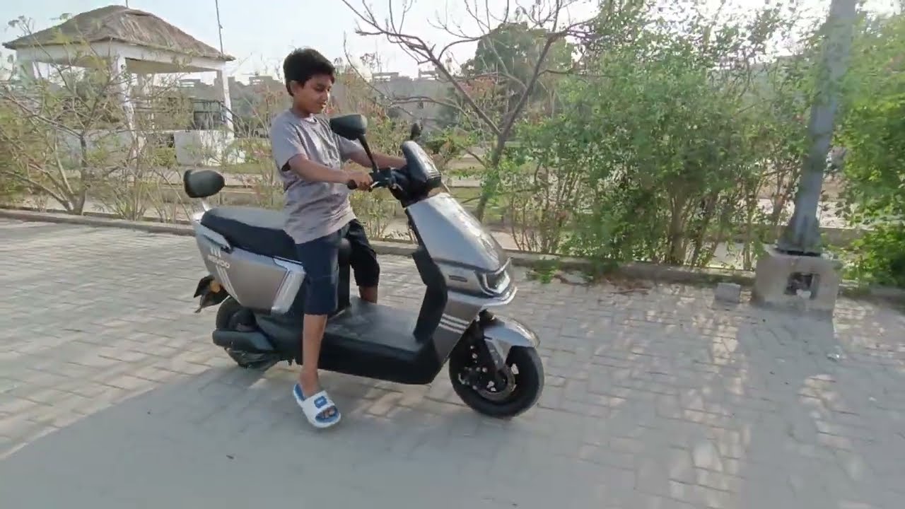 Revoo A12 First look