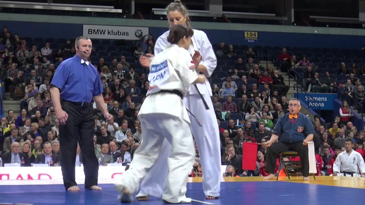 【新極真会】The 5th Karate World Cup WOMEN HEAVY WEIGHT Semifinal 2 Balsyte vs. Shoguchi