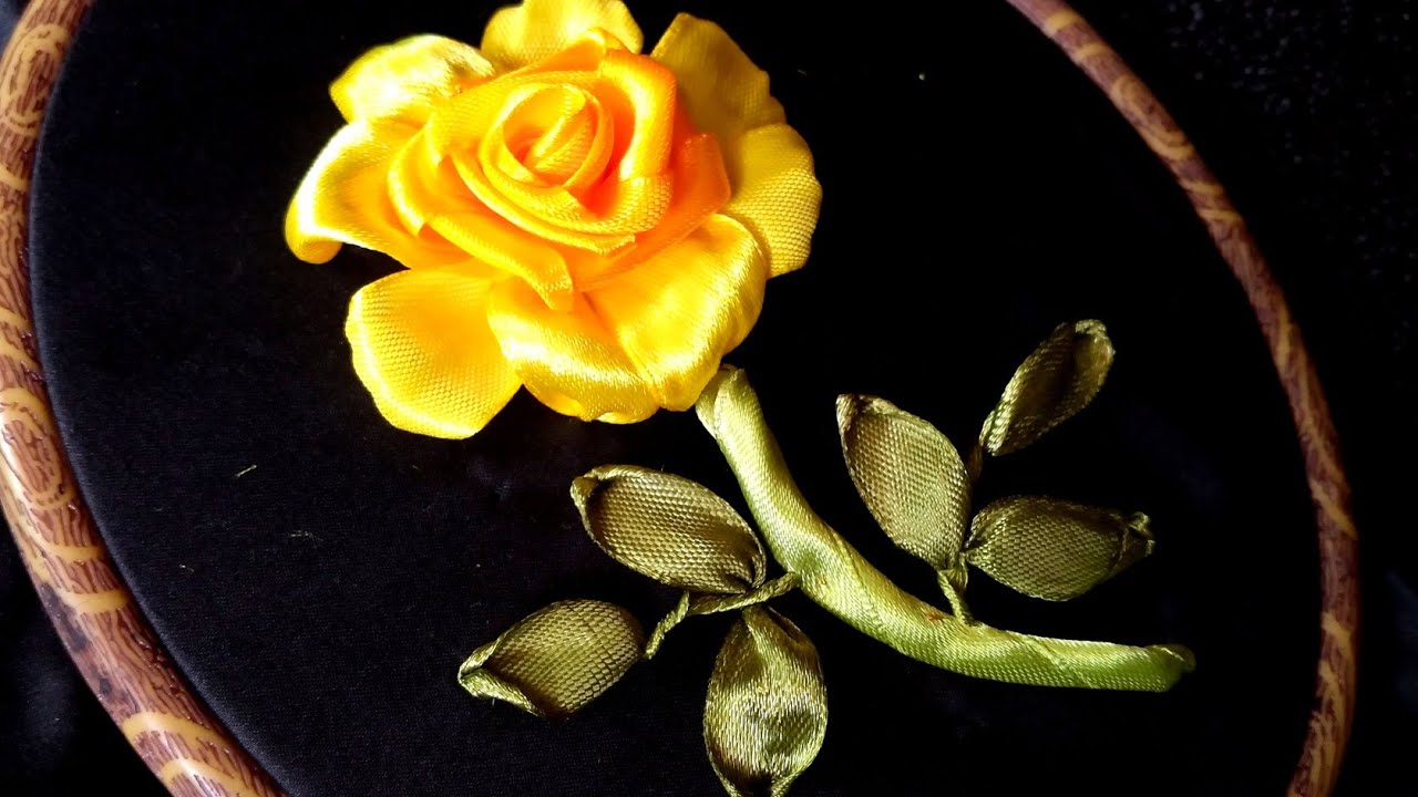 Tutorial Sulam Pita Bunga Mawar Simpel.Easy Ribbon Embroidery Tutorial.