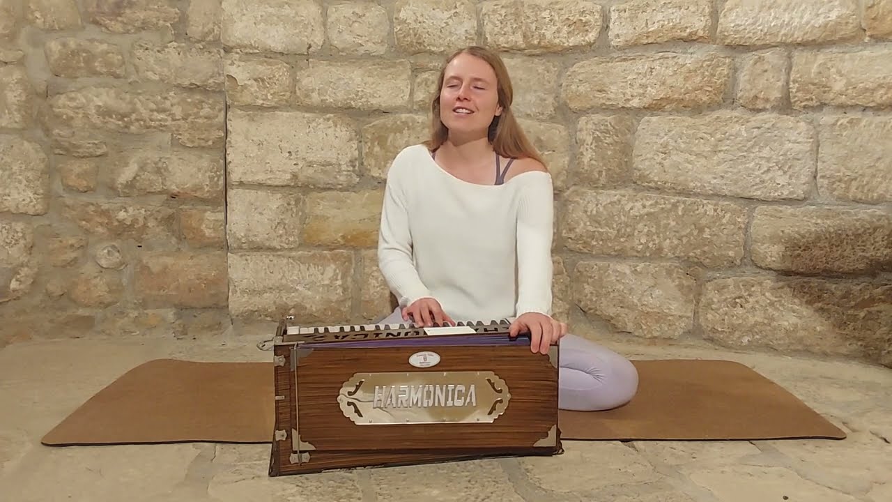 Om gam ganapataye namaha - Evake Mantras | Edo & Jo