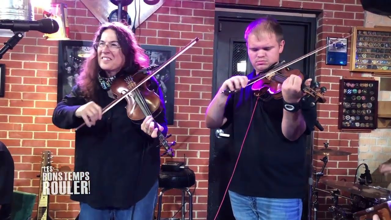 Sheryl Cormier 10-21 - HICKS WAGON WHEEL