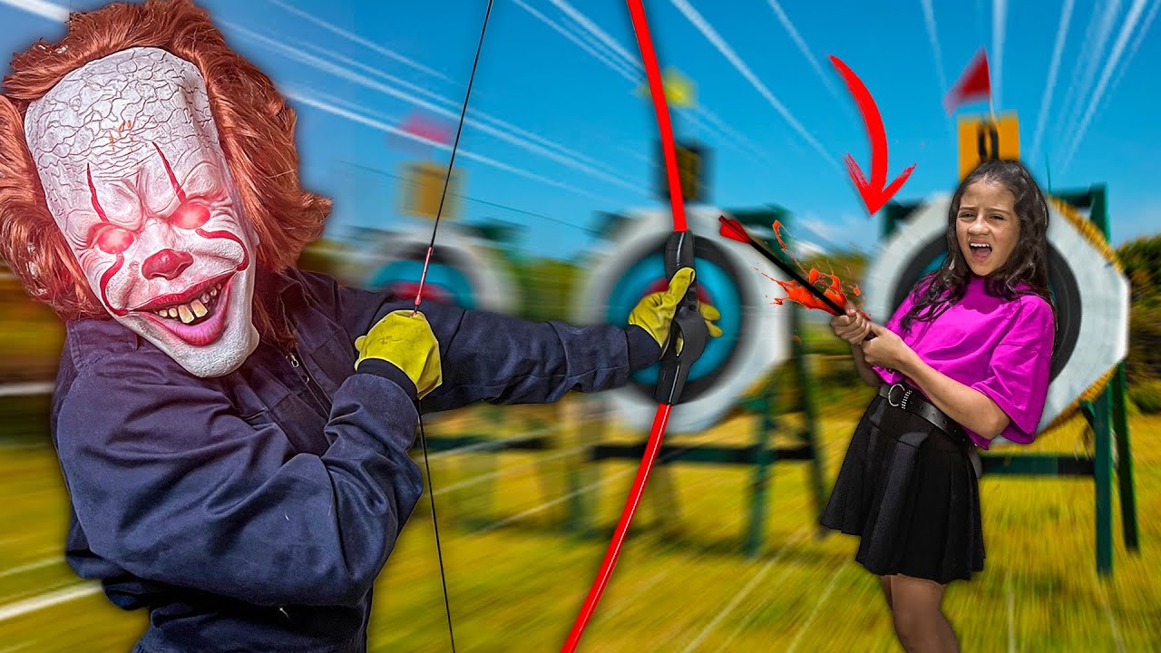 ¡EL  PAYASO ASESINO de ALEJO IGOA  le DISPARA con un ARCO a la HIJA de RONALD 🏹