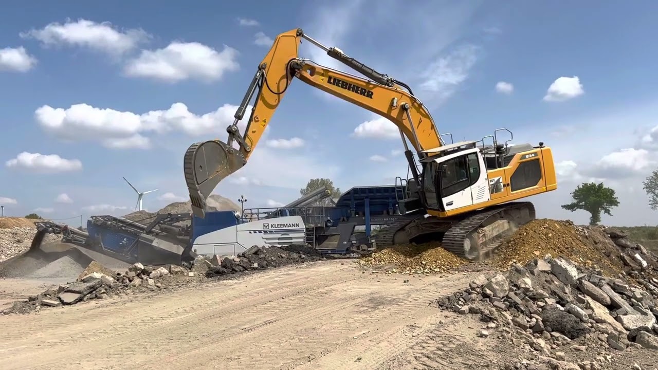 Kleemann Mobirex 130Z , Liebherr R934 & CAT 966M XE im Harten Recykling Einsatz