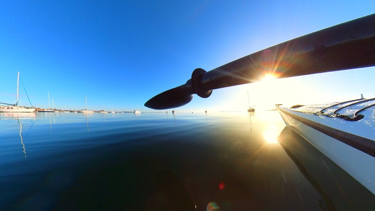 Christmas Day Paddle #geelong #geelongeasternbeach #geelongwaterfront #kayaking #miragekayak