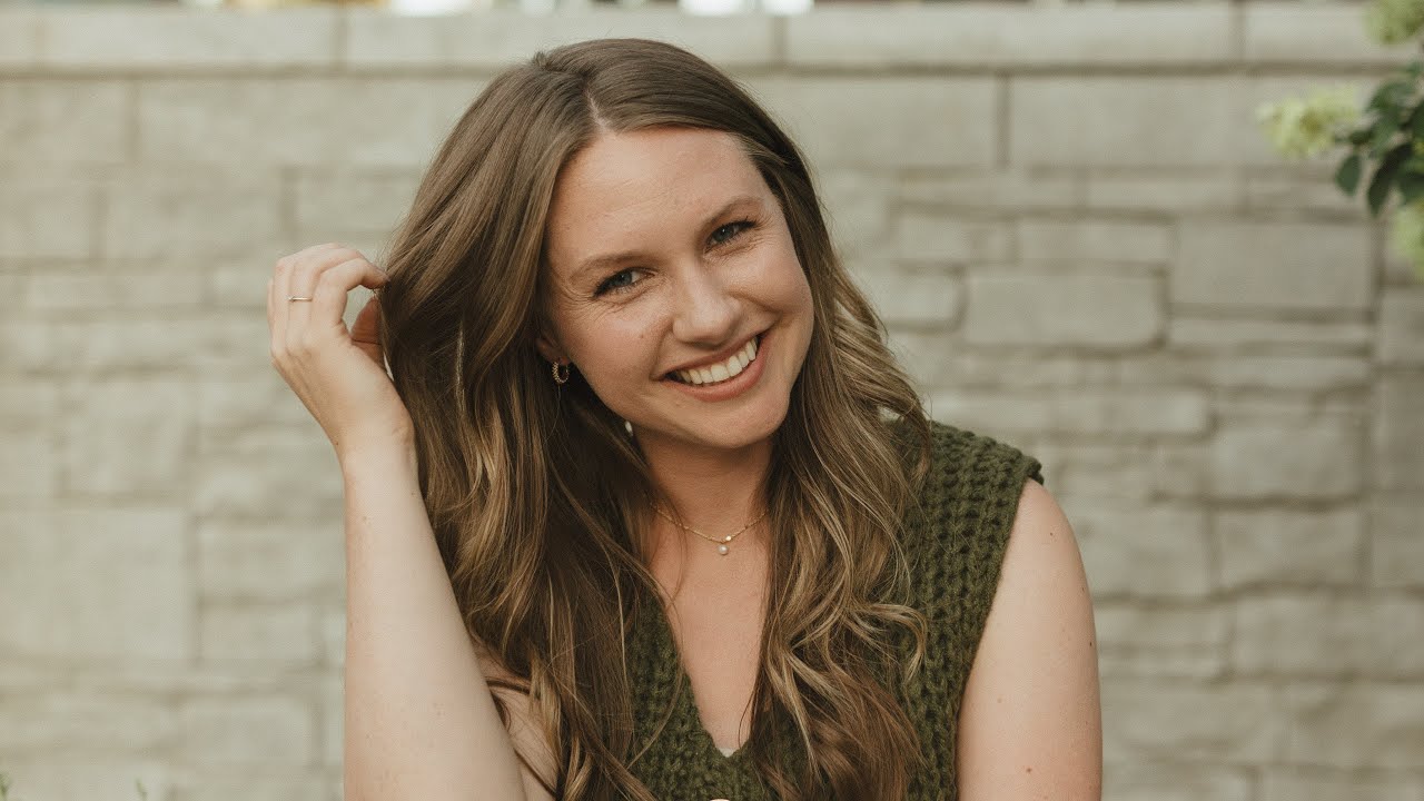 Founder Story and How to Apply Dry Shampoo