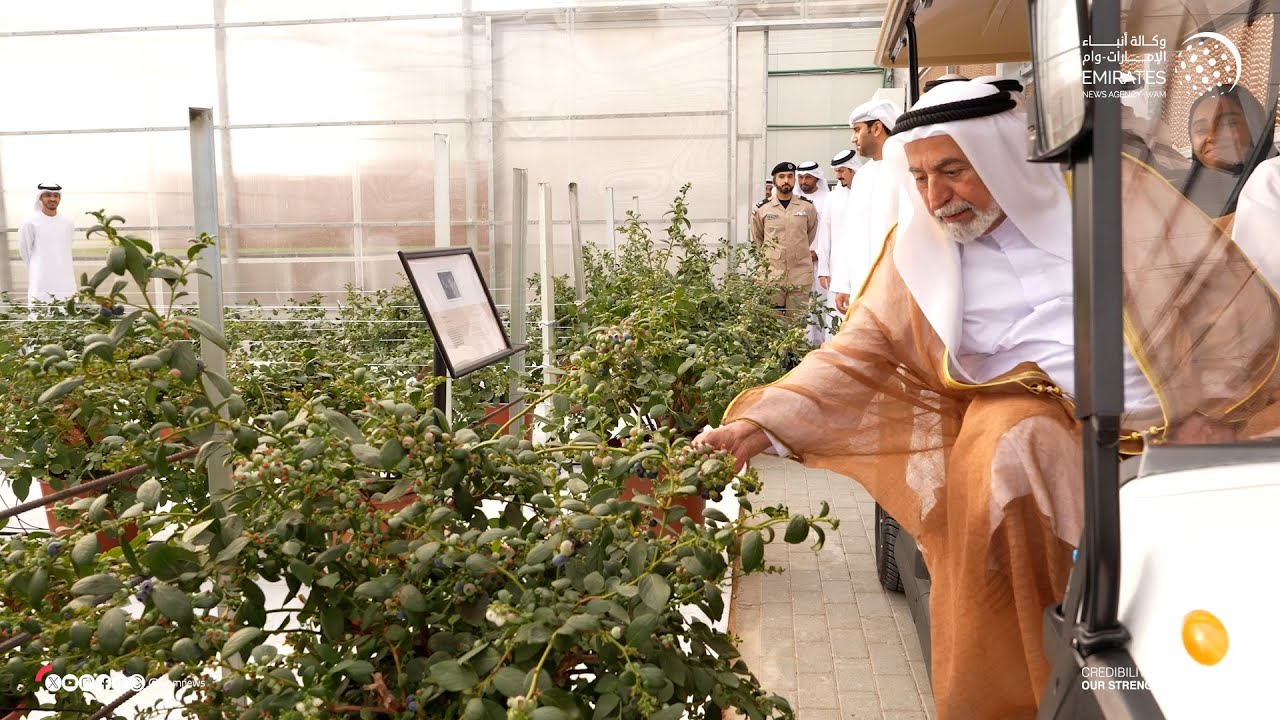 حاكم الشارقة يشهد تدشين منتجات 