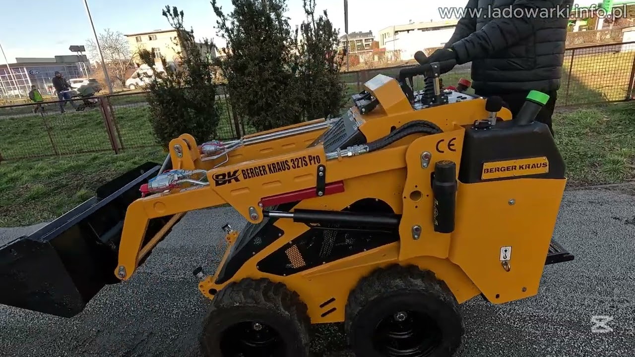 Jak sterować ładowarką kołową? - Berger Kraus 327S PRO - pokaz 2025