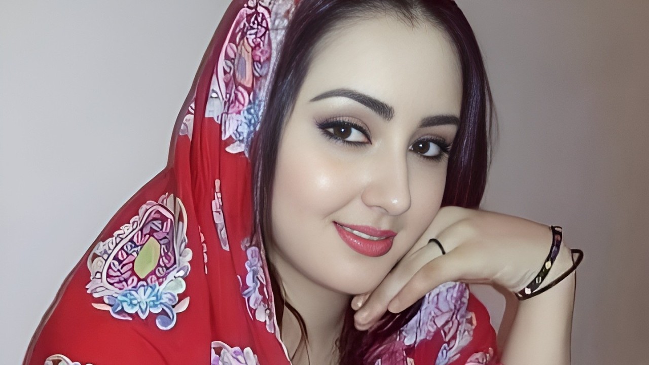 ক*ষ্ট ছা/ড়া সাফল্য আসে না। আর সেই ক*ষ্ট জয় করে যে হা**সি আসে, সেটাই সব_চেয়ে দা*মী। 🌸