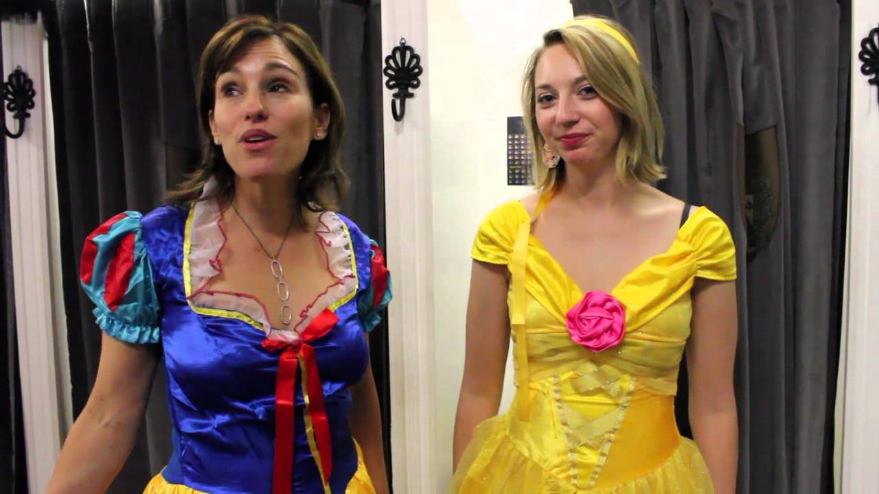 Amy Jo searches for a PINK RANGER costume