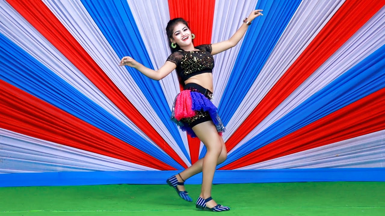 Ami 16 Periye Gechi | Ft. Miss Aditi | Bengali Dance Video | Soumik Music