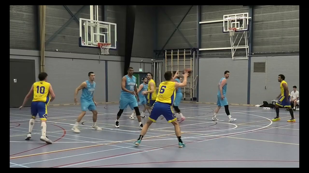 BV Amsterdam - VBC Akrides (2025-2026) 82-63