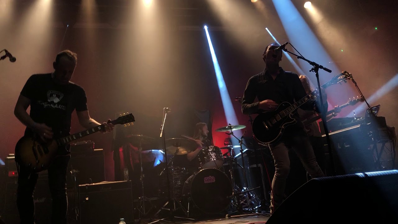 Vex Red -  Can't Smile (LIVE)
