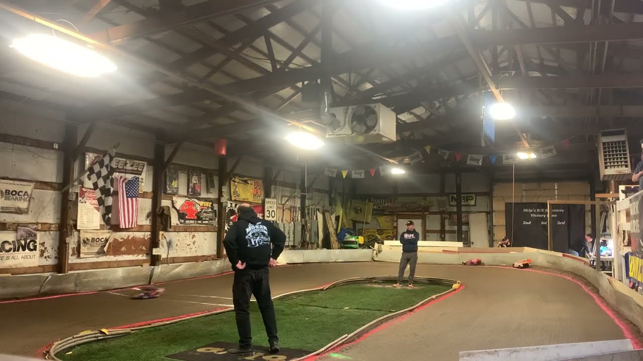 RC Slash heat race Skip’s RC Raceway (I was in this race) 