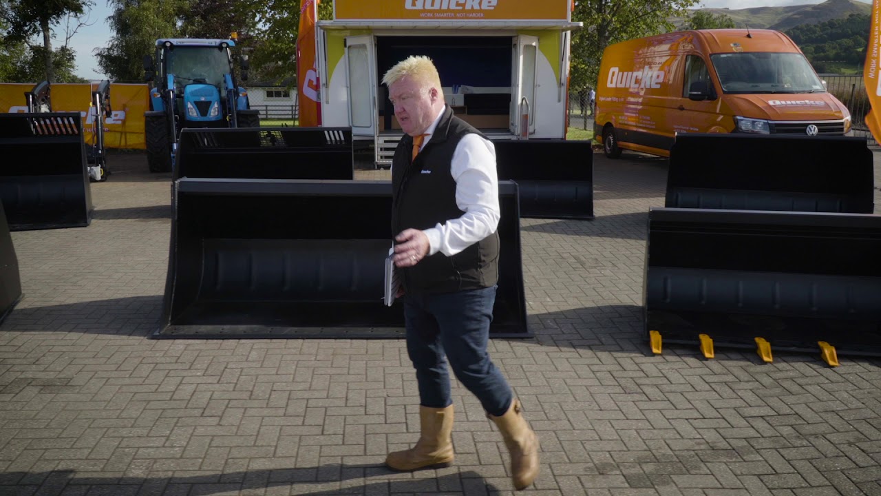 Peter presents the G Series buckets from Quicke